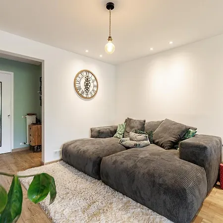 Beautiful 2 Swimming Pool, Parking Space And Air Conditioning Apartmán